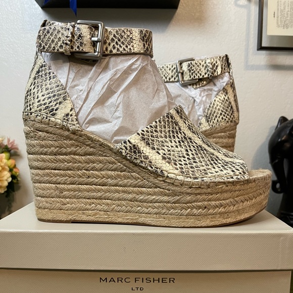 BNIB Marc Fisher LTD Adalyn platform ankle strap wedges - Picture 1 of 6